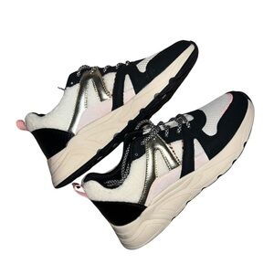 Posh by Poleman Faux Fur Metallic Sneakers Size 8